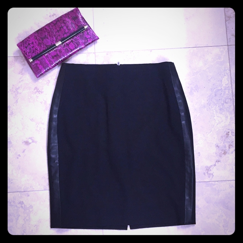 Black pencil skirt with vegan leather accent Sz 8